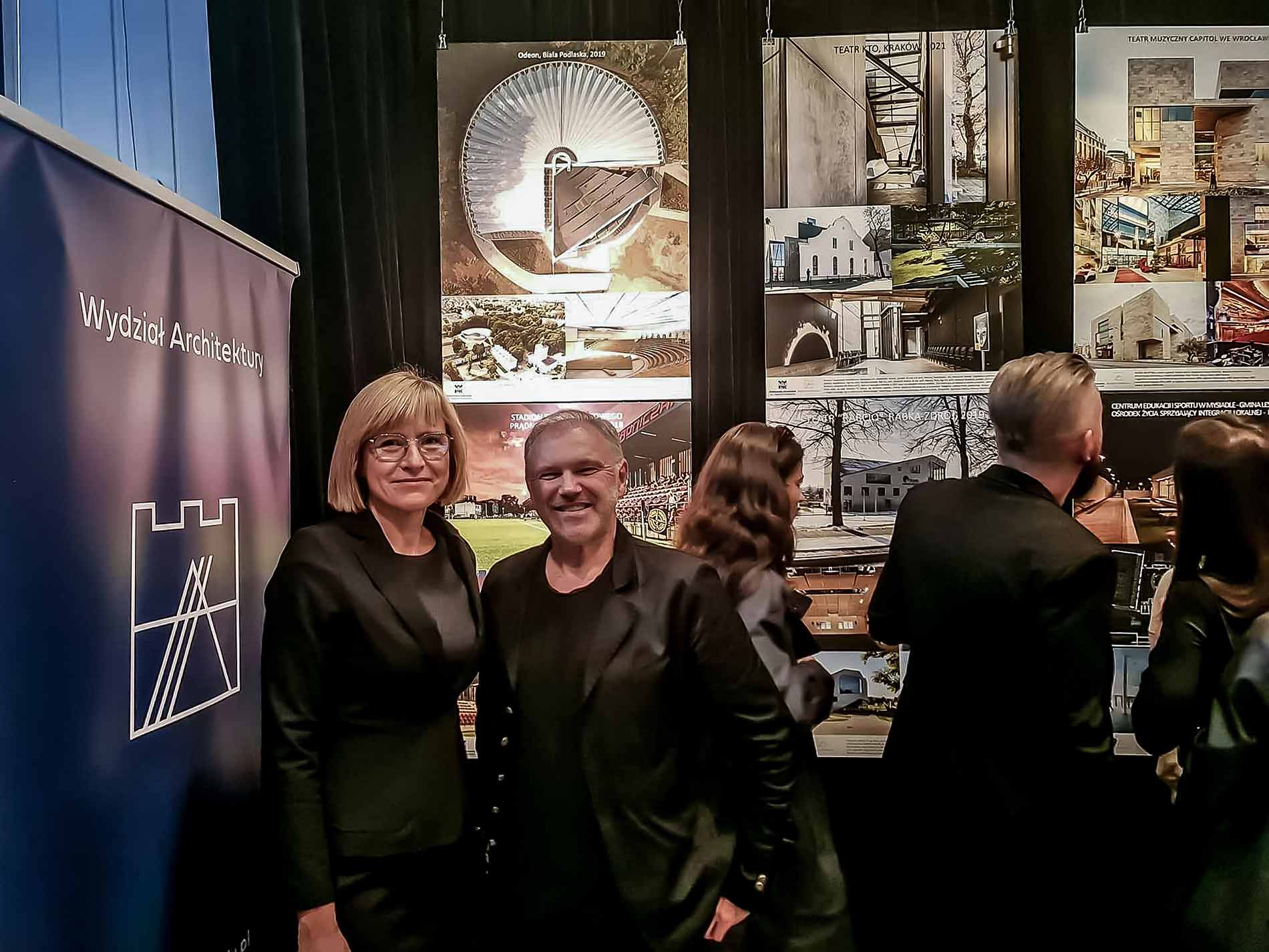 Wystawa pracowników wydziału Architektury PK w Sarpie