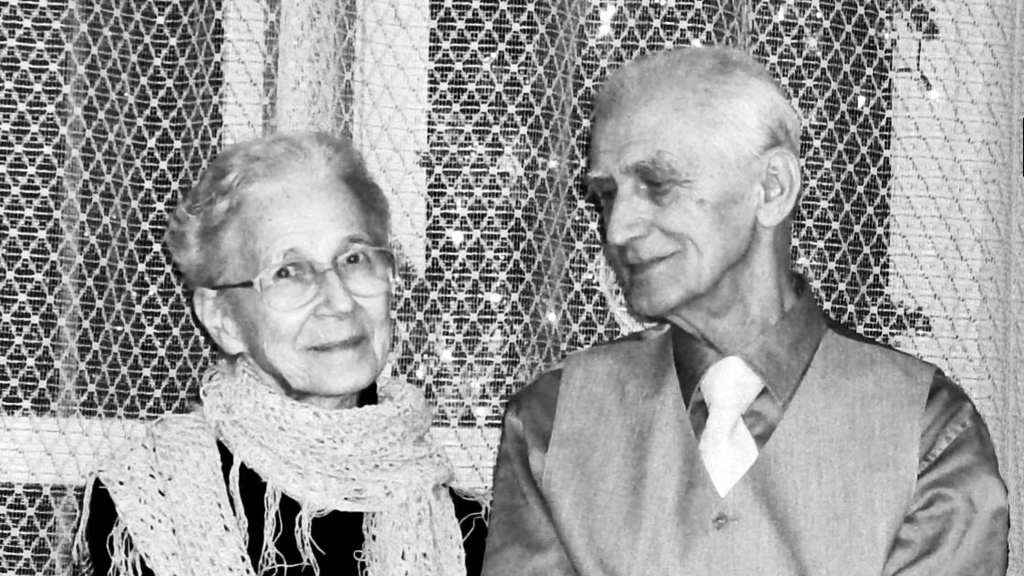 Z GŁĘBOKIM ŻALEM ZAWIADAMIAMY