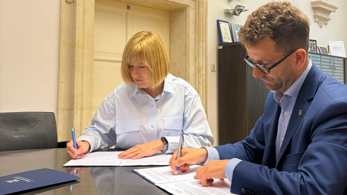 PODPISANIE POROZUMIANIA O WSPÓŁPRACY POMIĘDZY WYDZIAŁEM ARCHITEKTURY PK A MIASTEM I GMINĄ WOLBROM